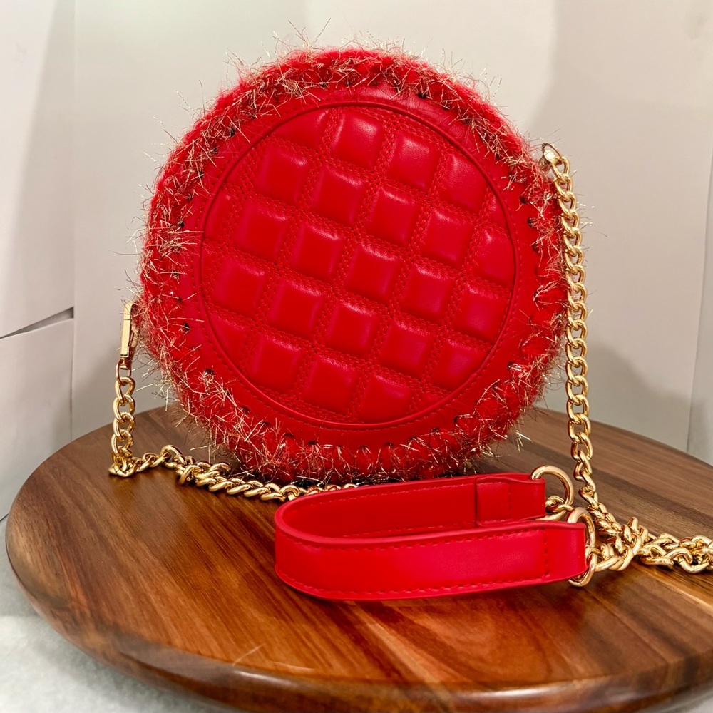 Chic Red Quilted Circle Bag with Gold Chain
